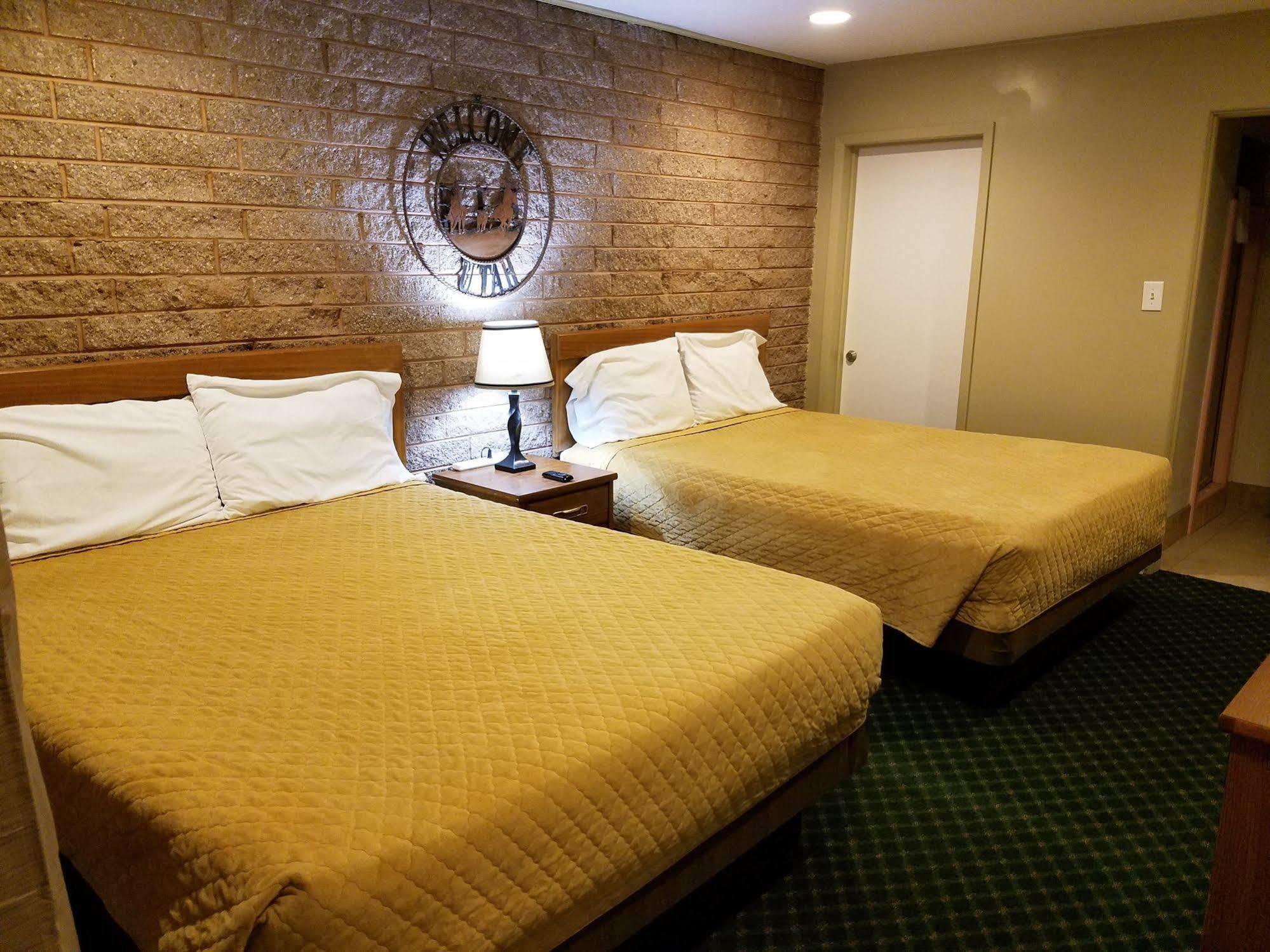 Canyon Lodge Motel Panguitch Esterno foto