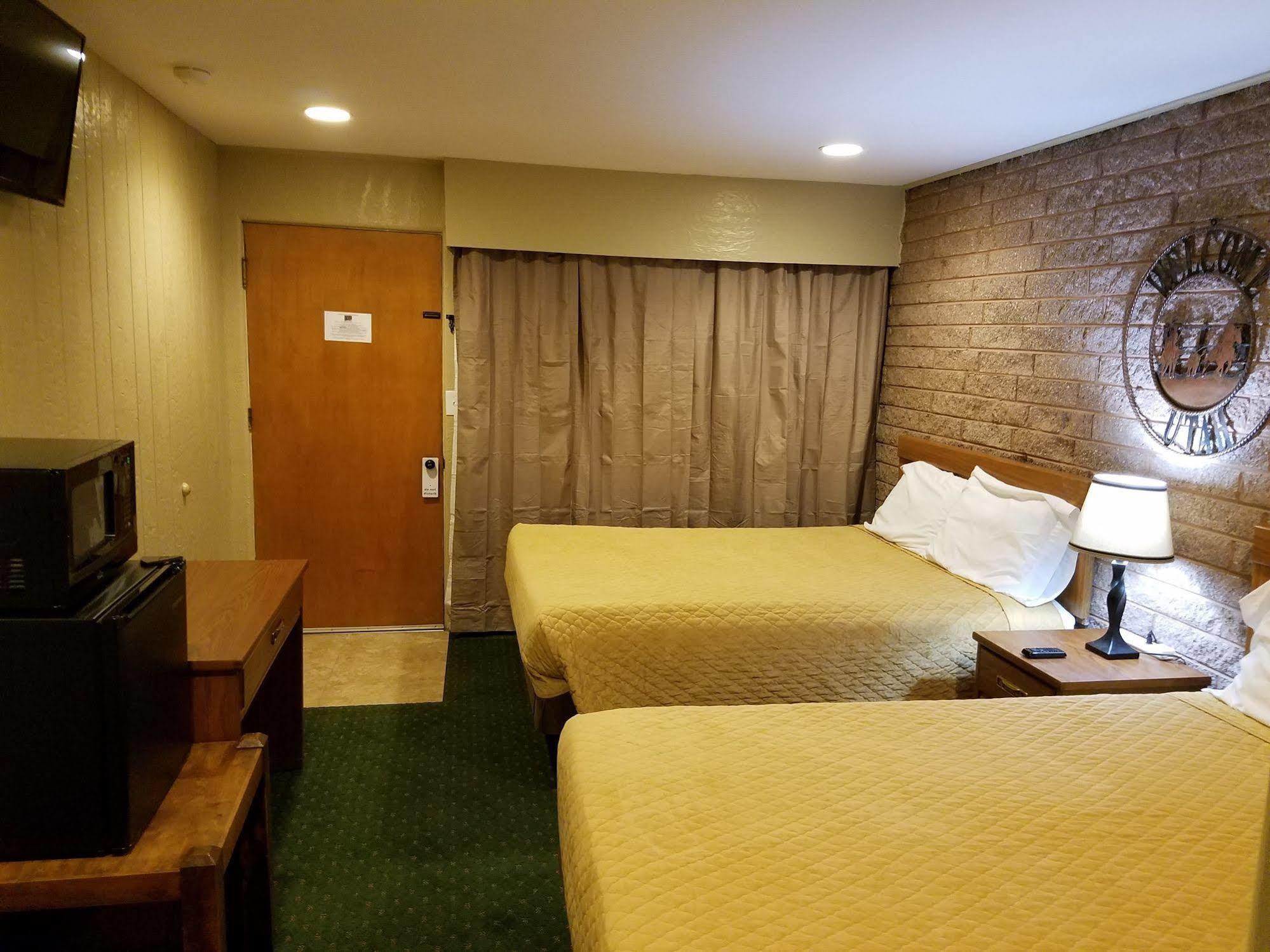 Canyon Lodge Motel Panguitch Esterno foto