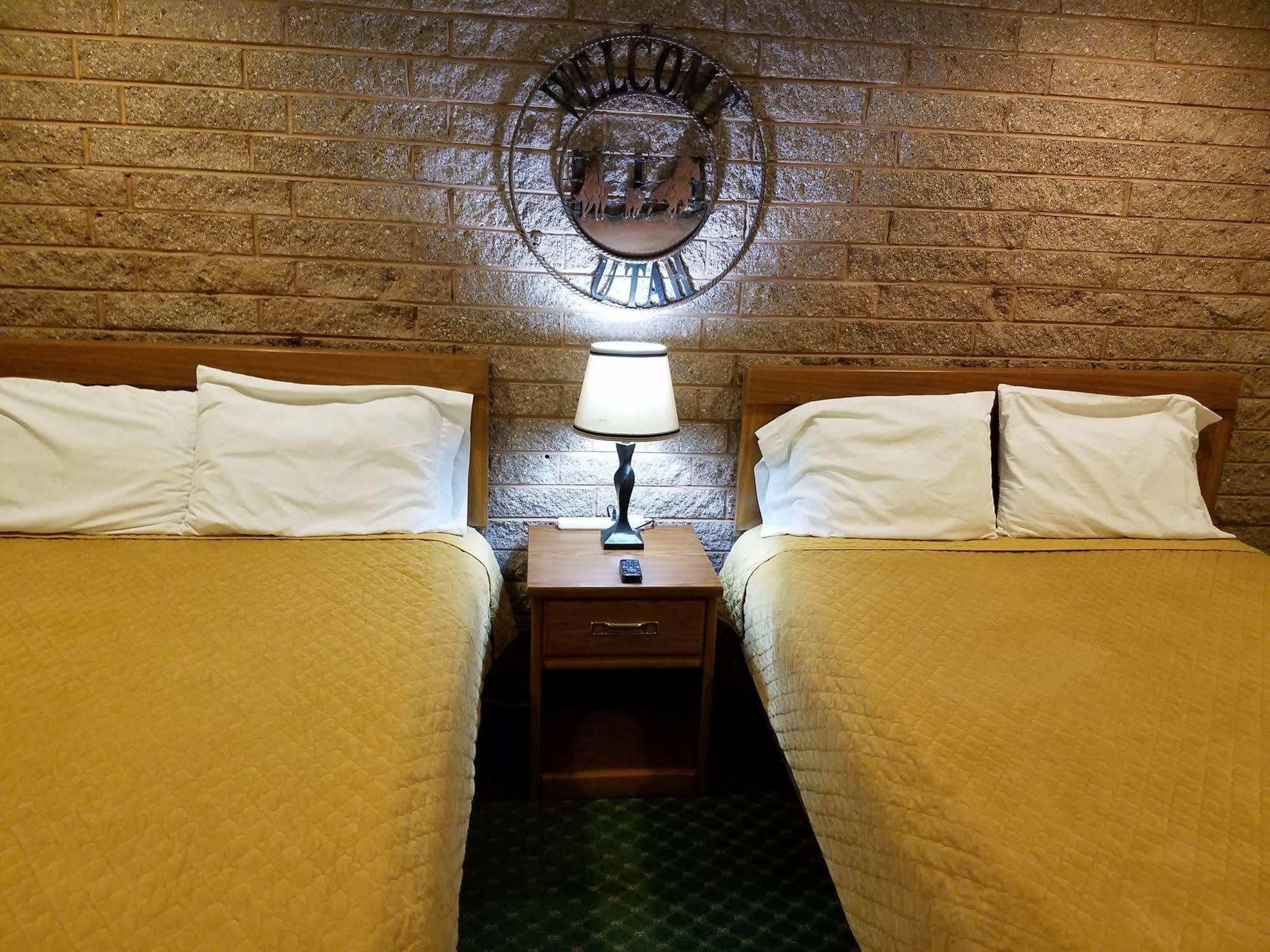 Canyon Lodge Motel Panguitch Esterno foto